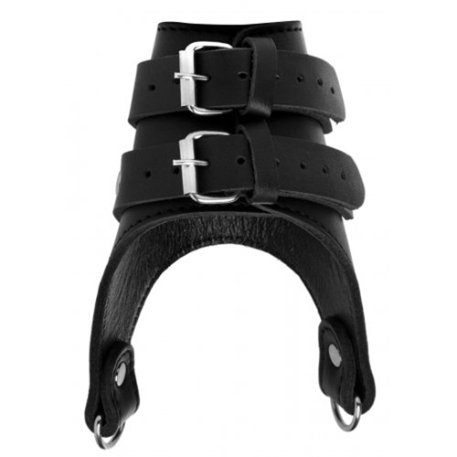 Stramm sitzender Hodenstrecker - Strict Leather